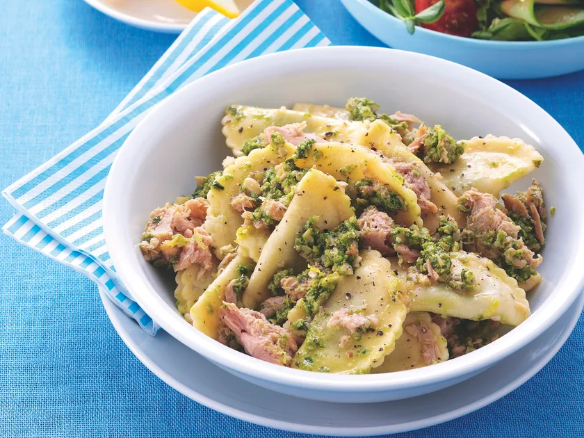 Tuna pesto pasta