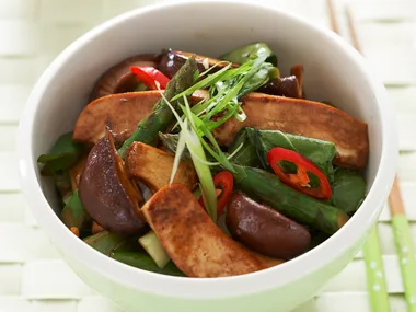 asparagus and tofu stir-fry
