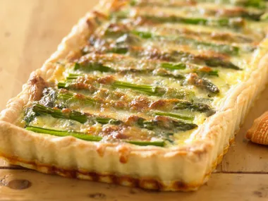 asparagus, gruy‚re and spinach quiche