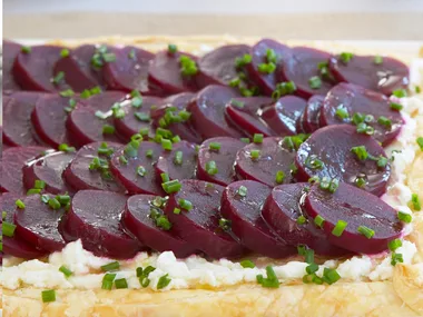beetroot and goat cheese tart