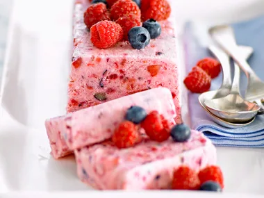 berry frozen yoghurt