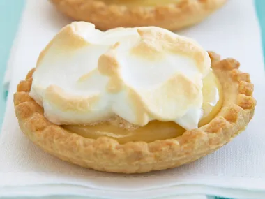 caramel meringue tarts
