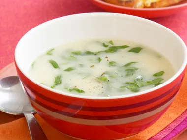 cauliflower potato and spinach soup
