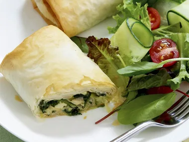 Chicken, spinach and feta parcels