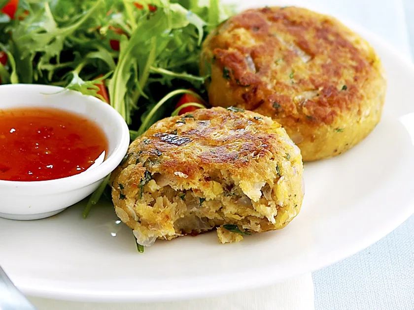 Chickpea and tuna patties