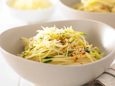 chilli, zucchini and lemon pasta