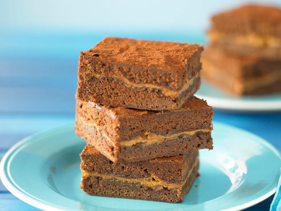 Choc-caramel brownie slice