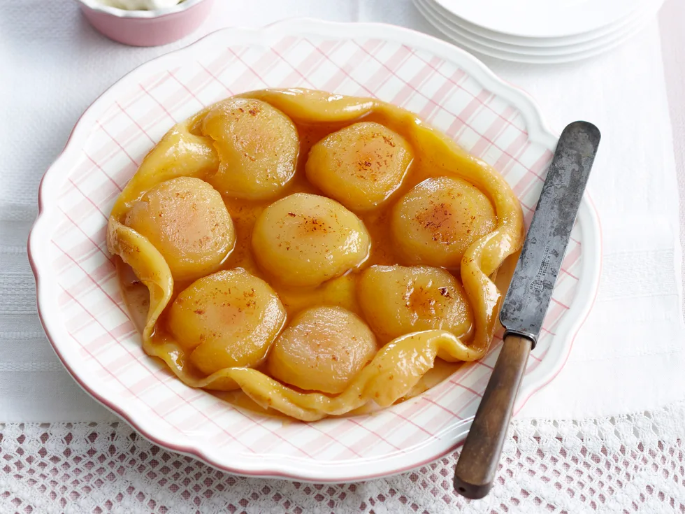 Apple tarte tatin