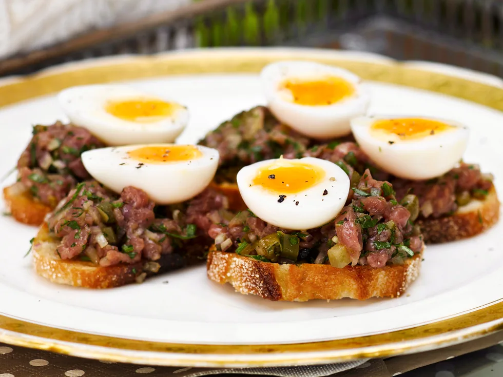 Beef tartare with quail egg