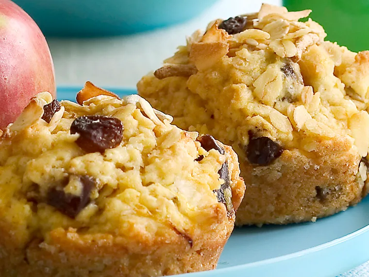 Oat and Date Muffins