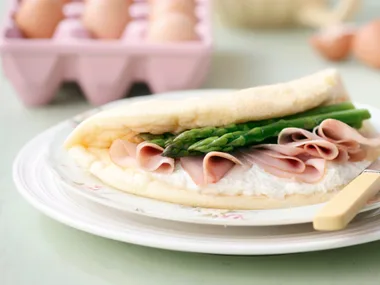 Fluffy Ham and Asparagus Omelette
