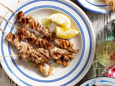 Chicken souvlaki with spinach rice