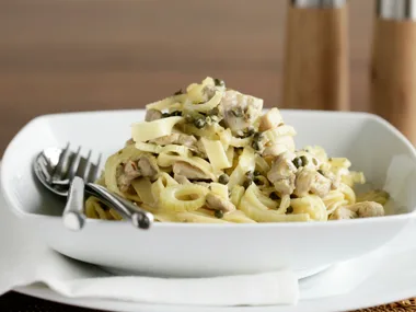 Fettuccine with Chicken, Fennel and Lemon