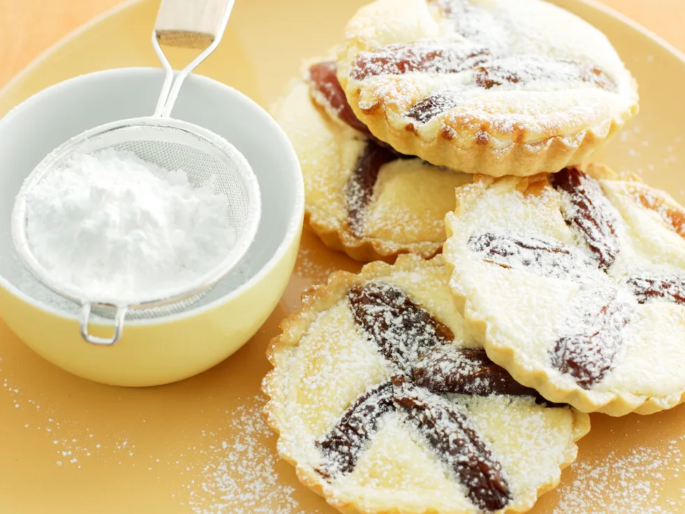Date Souffle Tarts