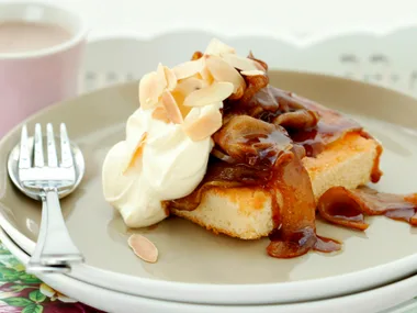 Grilled Sponge with Caramelised Fruit