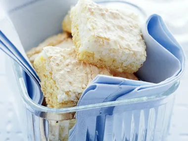 Macaroon Slice