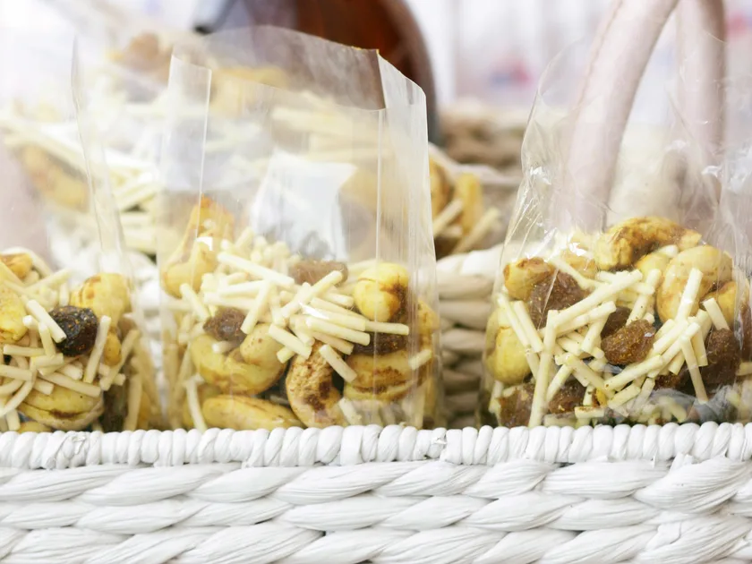 Bhaja mix (curried nuts and fruit)
