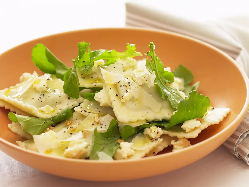 Ravioli with rocket and ricotta