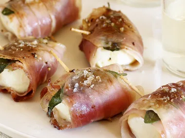 Bocconcini and Prosciutto Bites