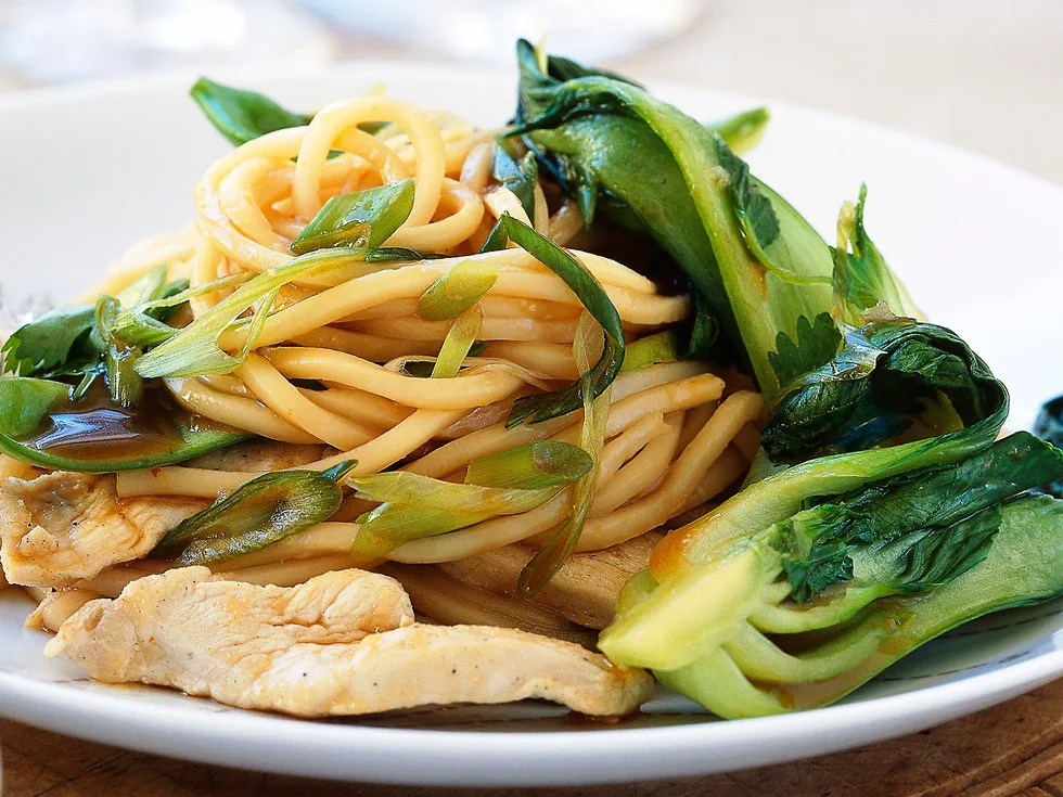 Noodles with Garlic Chicken