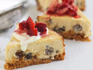 Low-Fat Honey and Sultana Cheesecake