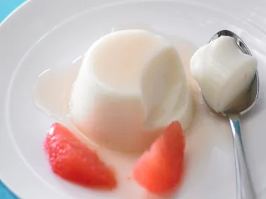 Vanilla Panna Cotta with Grapefruit