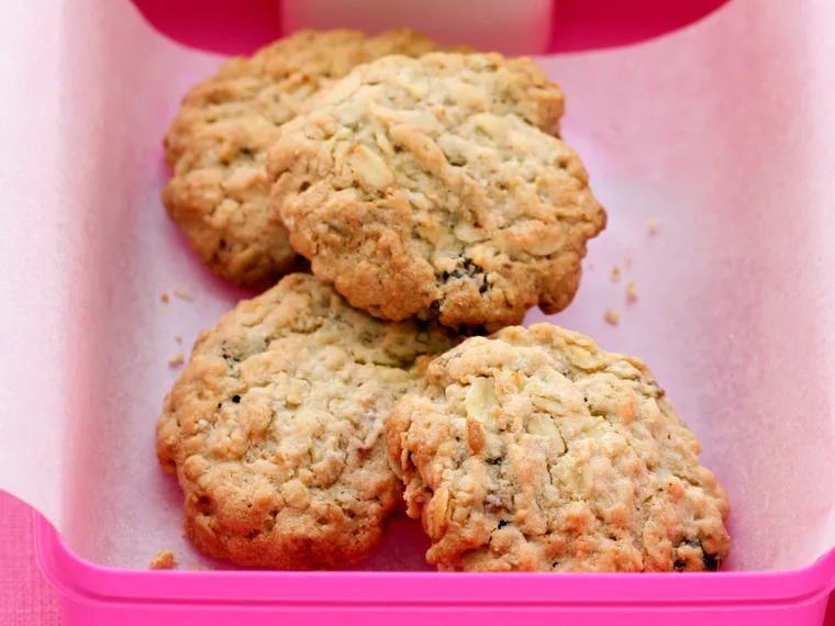 Oat and Raisin Cookies