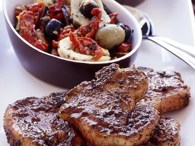 Garlic Lamb Chump Chops with Roasted Capsicum