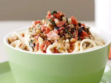Linguine with Sun-Dried Tomato and Pine Nuts