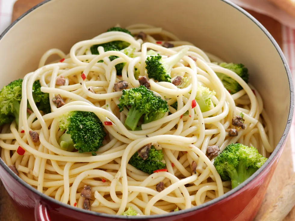 Bucatini with Broccoli and Chilli