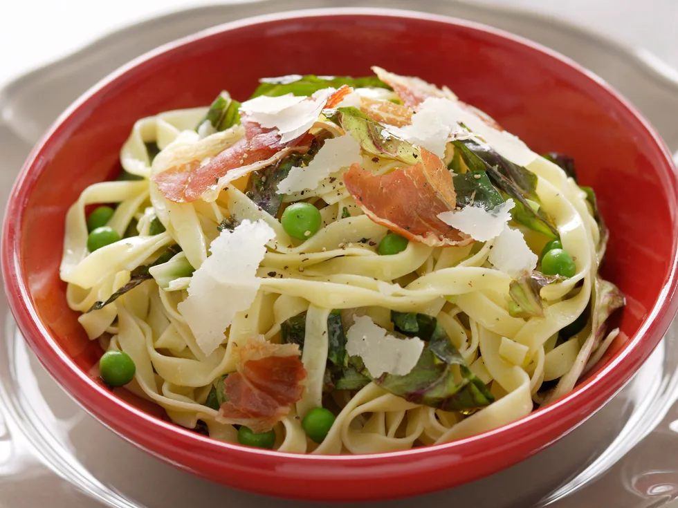 Tagliatelle with Peas, Radicchio and Prosciutto