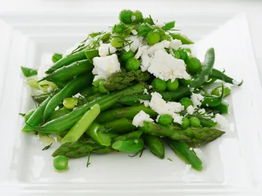 Vegetable Salad with Goat's Cheese
