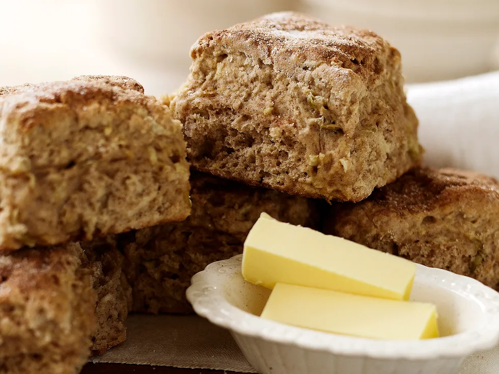 Apple and Cinnamon Squares