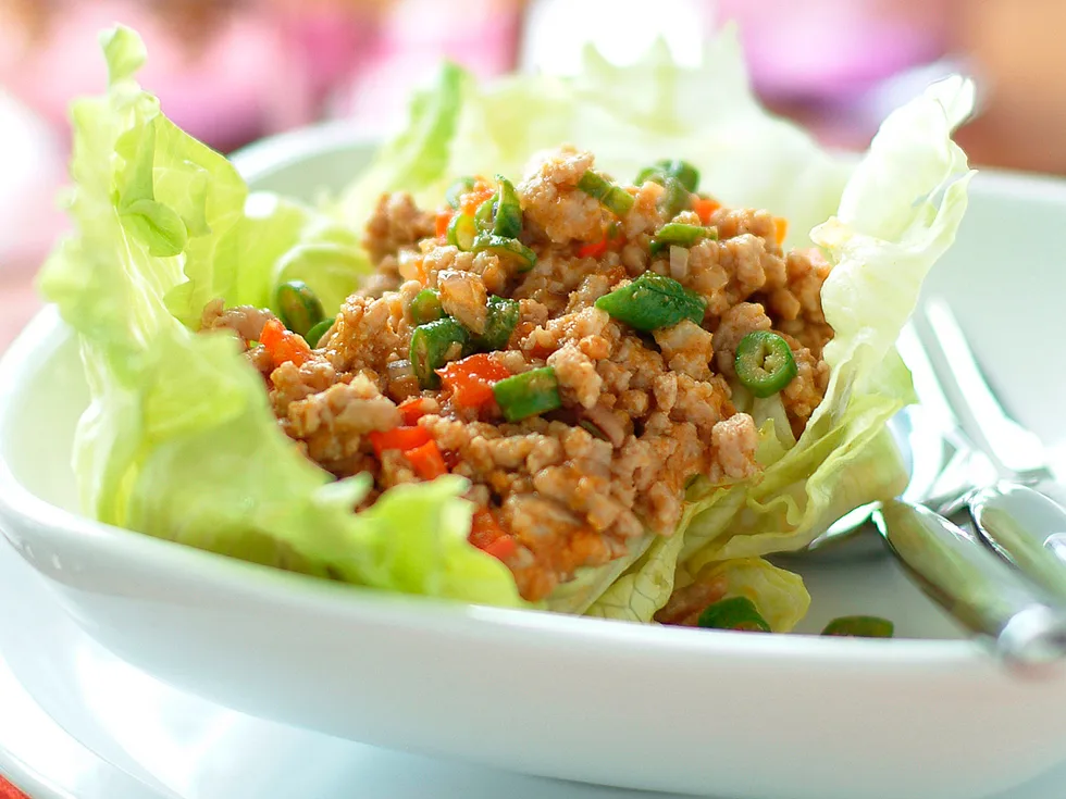 Satay pork lettuce cups
