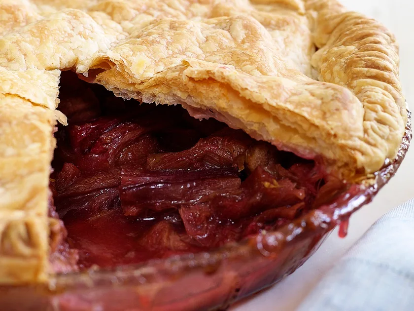 Rhubarb pie