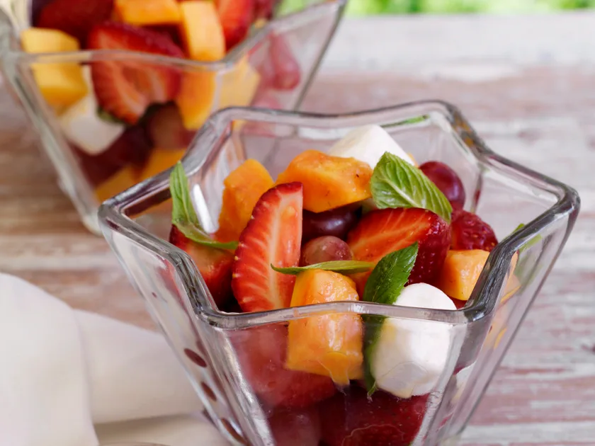 Papaya, strawberry and marshmallow salad