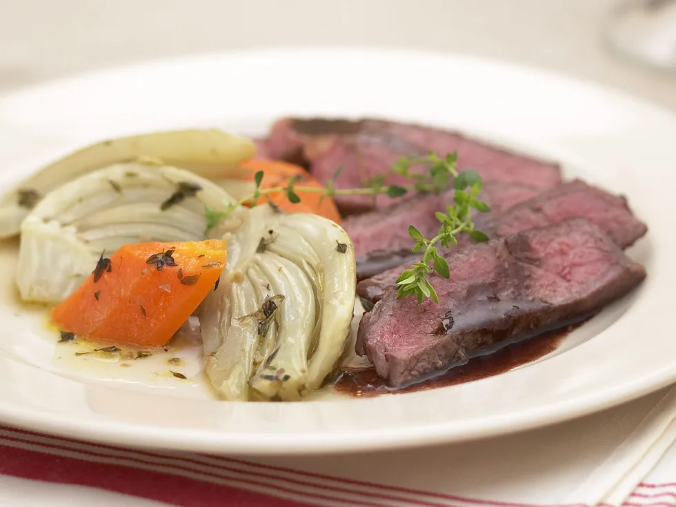 Steak with Fennel and Carrots