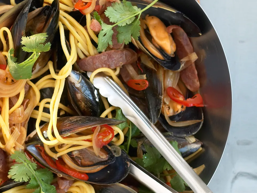 Stir-Fry Special - Mussel and Lap Chong Stir-Fry