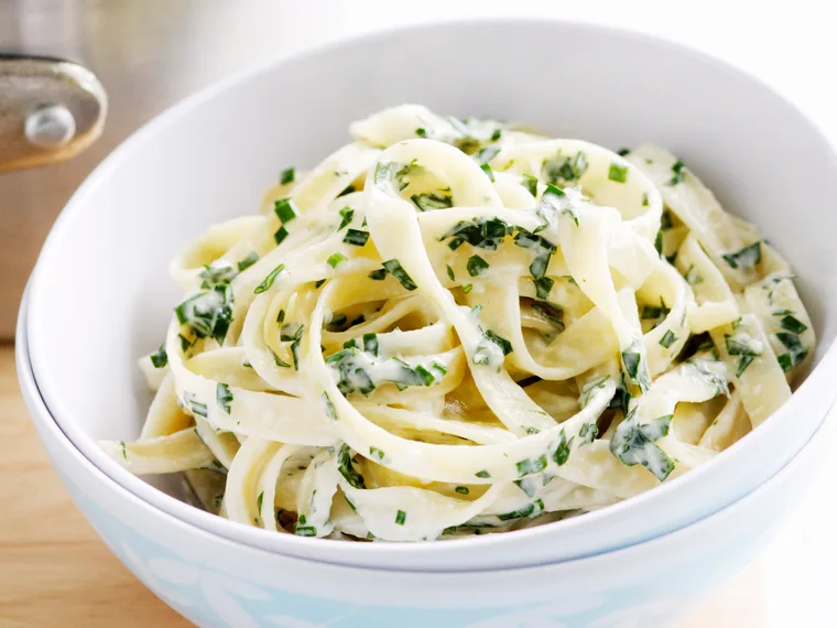 Fettuccine Alfredo