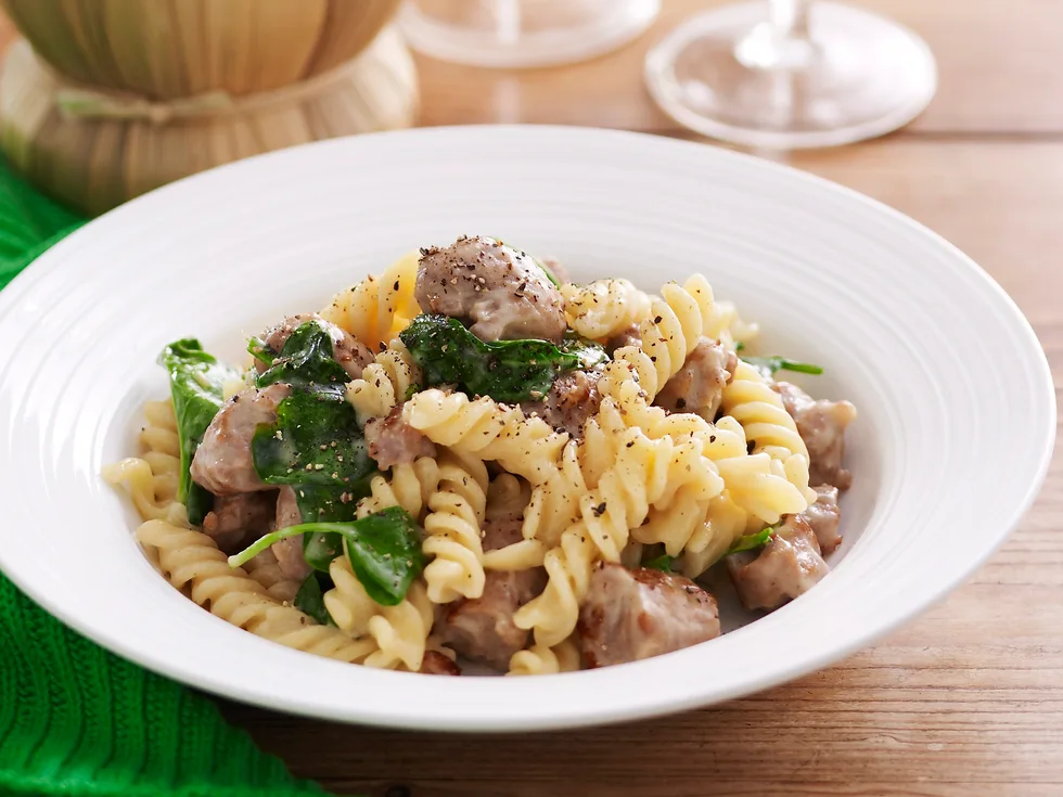 Fusilli with sausage, spinach and mascarpone