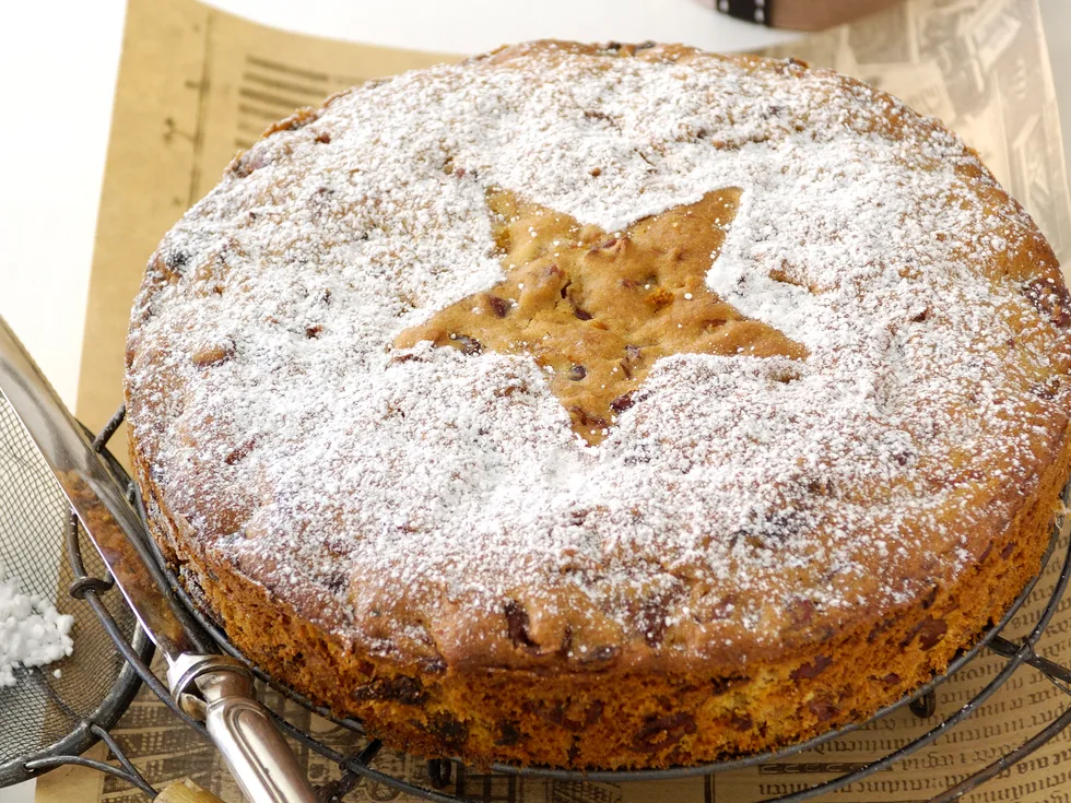 Gluten-free cranberry and apricot cake