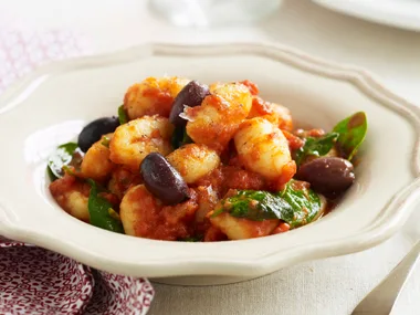 Gnocchi with spicy tomato and spinach sauce