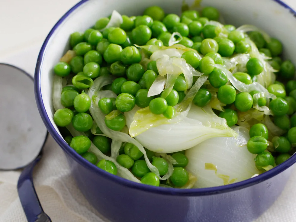 Green Peas with Mint and Lettuce