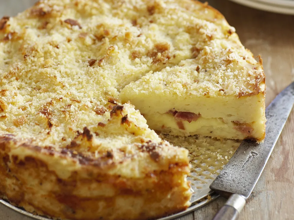 Mozzarella and Prosciutto Potato Cake