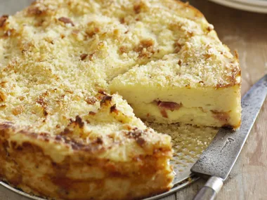 Mozzarella and Prosciutto Potato Cake