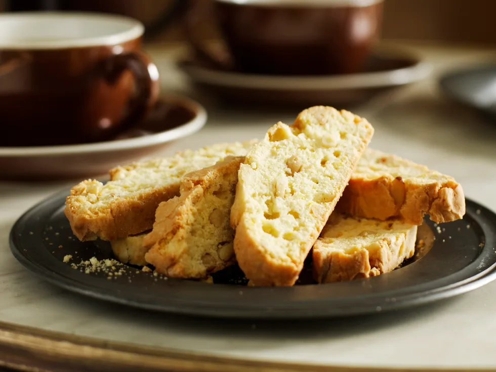 Orange Biscuits with Pine Nuts
