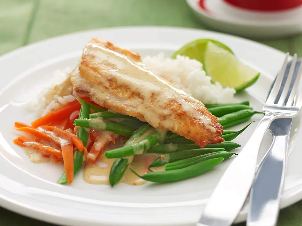Pan-fried fish with thai curry sauce