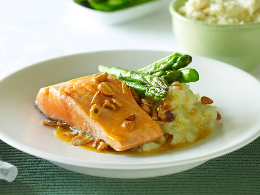 Pan-fried salmon with cauliflower mash