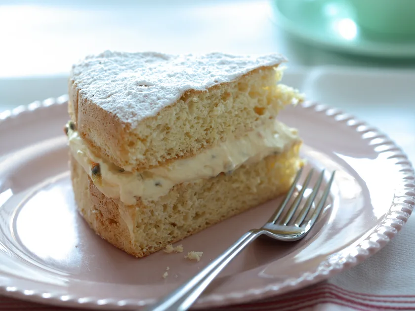 Passionfruit cream sponge