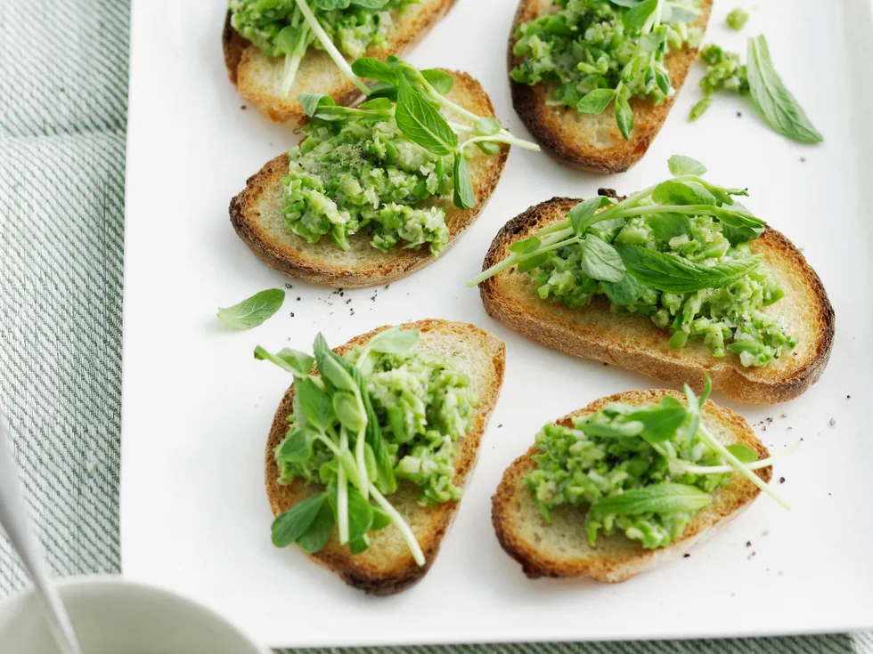 Pea and Leek Crostini